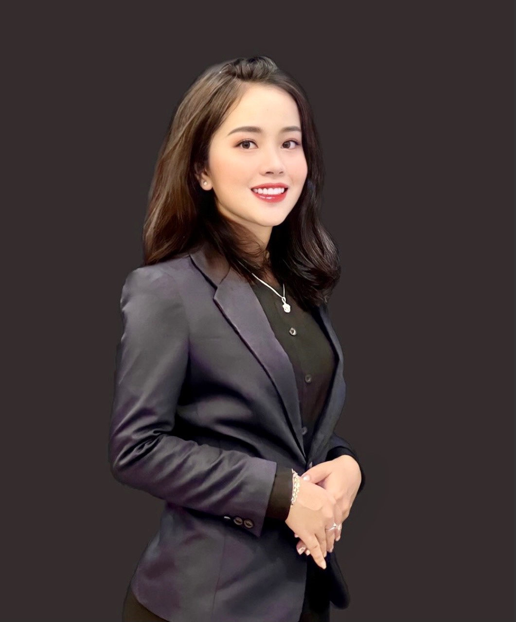 Nữ tướng xinh đẹp Phan Kim Nhạn của Sky Realty